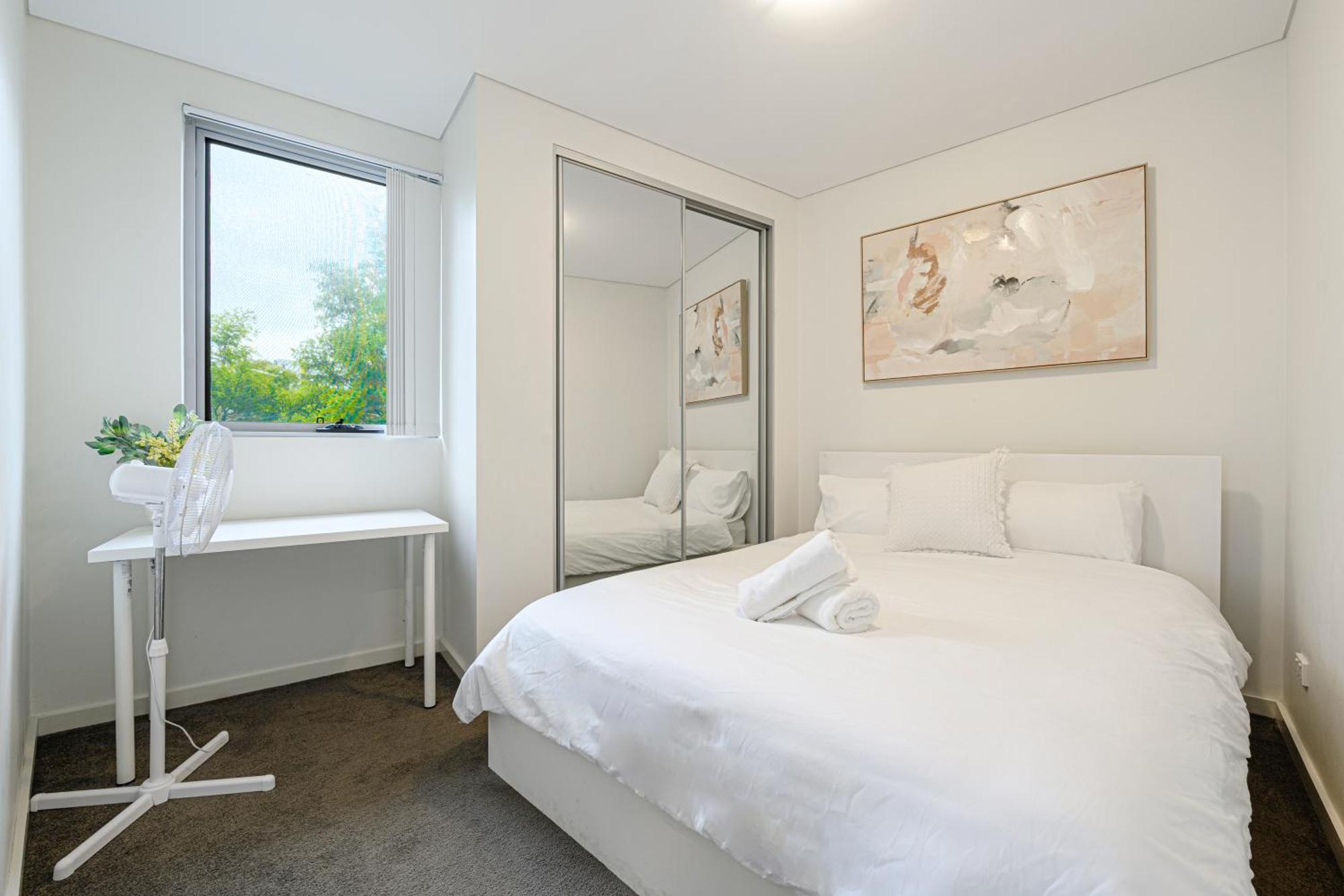 Liverpool Adorable 2Br Apt With Free Parking Warwick Farm Exterior photo